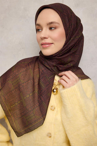 Pamuk Polyester Soft Eşarp Soluk Siyah Geometrik Desenli Kaymaz Dokulu Tok
                Duruşlu 90X90