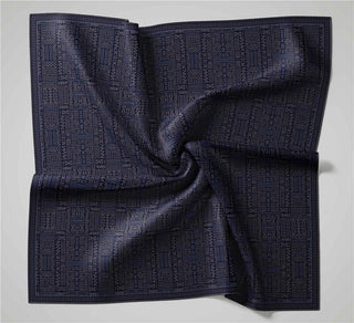 Pamuk Polyester Soft Eşarp Gece Mavisi Geometrik Desenli Kaymaz Tok Duruşlu
                90X90