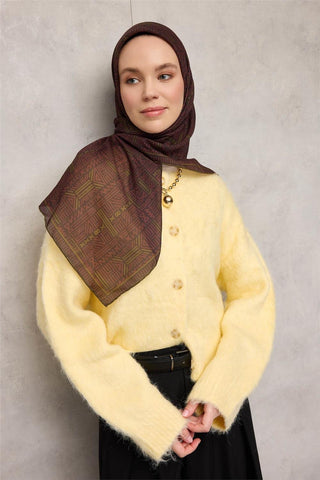 Pamuk Polyester Soft Eşarp Soluk Siyah Geometrik Desenli Kaymaz Dokulu Tok
                Duruşlu 90X90
