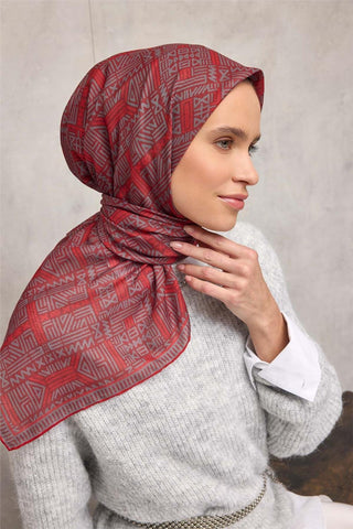 Pamuk Polyester Soft Eşarp Koyu Kırmızı Geometrik Desenli Kaymaz Tok Duruşlu
                90X90