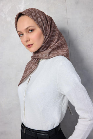 Pamuk Polyester Soft Eşarp Geometrik Desen Sütlü Kahve 90X90 | Silk Home