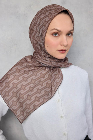 Pamuk Polyester Soft Eşarp Geometrik Desen Sütlü Kahve 90X90 | Silk Home