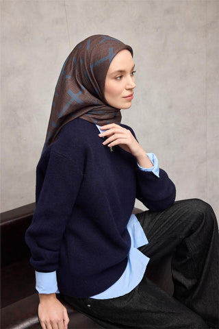 Pamuk Polyester Soft Eşarp Açık Kahverengi Geometrik Desenli Kaymaz Dokulu Tok
                Duruşlu 90X90