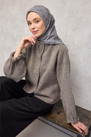 Pamuk Polyester Soft Eşarp Gri Geometrik Desenli Kaymaz Tok Duruşlu 90X90 - Soft Eşarp - | Silk Home