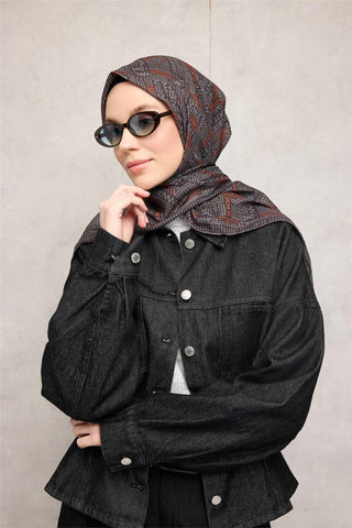 Pamuk Polyester Soft Eşarp Gri Geometrik Desenli Kaymaz Dokulu Tok Duruşlu 90X90 - Soft Eşarp - | Silk Home