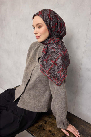 Pamuk Polyester Soft Eşarp Kömür Siyahı Geometrik Desenli Kaymaz Dokulu Tok
                Duruşlu 90X90