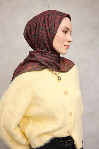 Pamuk Polyester Soft Eşarp Koyu Antrasit Geometrik Desenli Kaymaz Dokulu Tok
                Duruşlu 90X90
