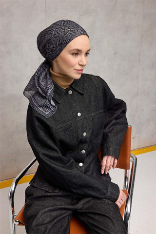 Pamuk Polyester Soft Eşarp Koyu Siyah Geometrik Desenli Kaymaz Dokulu Tok Duruşlu 90X90 - Soft Eşarp - | Silk Home