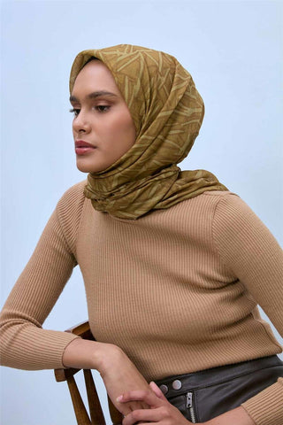 Soft Cotton Scarf, Mustard Yellow, Geometric Pattern, Lightweight Texture, 90x90 cm.