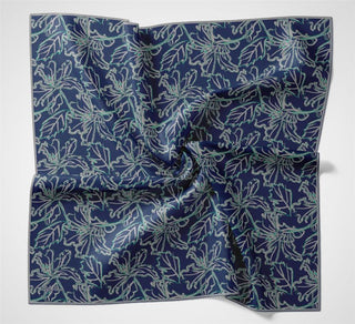 Pamuk Polyester Soft Eşarp Koyu Mavi Lilium Desenli Kaymaz Dokulu 90X90