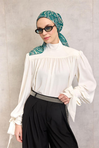 Pamuk Polyester Soft Eşarp Patina Yeşili Lilium Desenli Kaymaz Dokulu 90X90