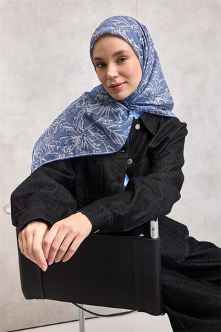 Pamuk Polyester Soft Eşarp Bebe Mavi Lilium Desenli Kaymaz Dokulu 90X90 - Soft Eşarp - | Silk Home