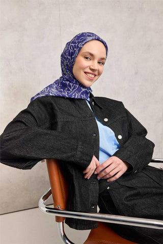 Pamuk Polyester Soft Eşarp Mor Lilium Desenli Kaymaz Dokulu 90X90 - Soft Eşarp - | Silk Home