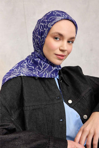 Pamuk Polyester Soft Eşarp Mor Lilium Desenli Kaymaz Dokulu 90X90 - Soft Eşarp - | Silk Home