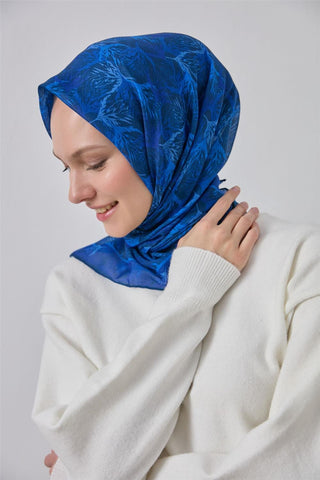 Pamuk Polyester Soft Eşarp Koyu Lacivert Yaprak Desen 90*90 - Soft Eşarp - | Silk Home