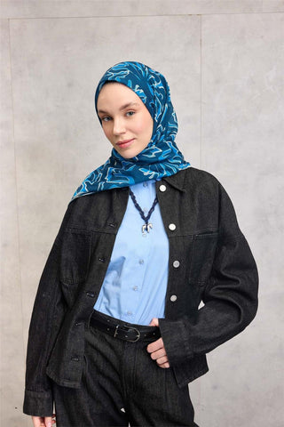 Pamuk Polyester Soft Eşarp Lacivert Soyut Desenli Tok Duruşlu 90X90