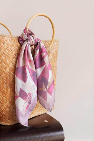 Shiny Dokulu Eşarp Lila Gri Geometrik Desen Su Tutmaz Parlak 90X90 - Shinny Eşarp - | Silk Home