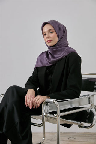 Polyester Karışımlı Shiny Eşarp Eflatun Etnik Desenli Parlak Dokulu 90X90