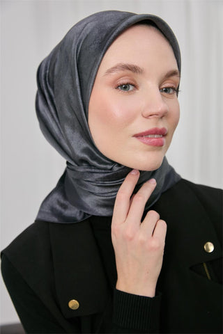 Shiny Dokulu Eşarp Mavi Gri Etnik Desen Su Tutmaz Parlak 90X90 - Shinny Eşarp - | Silk Home