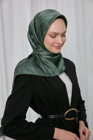 Polyester Karışımlı Shiny Eşarp Yeşil Etnik Desenli Parlak Dokulu 90X90 - Shinny Eşarp - | Silk Home
