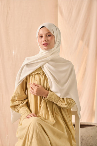 Deluxe Şal Beyaz Jakarlı Tok Duruşlu Viskon Karışımlı 75X190