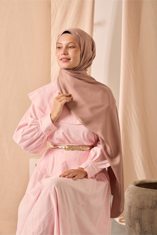 Deluxe Shawl, Powder Pink, Jacquard, Firm Structure, Viscose Blend, 75x190 cm.