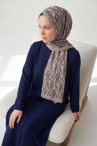 Leaf Pattern Brown 75x195 Soft Scarf 