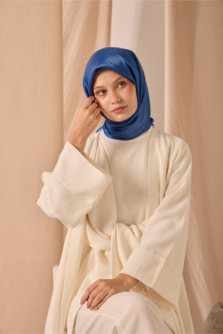 Shiny Dokulu Eşarp Düz Mavi Parlak Dokulu Su Ve Leke Tutmayan 90X90 - Düz Shiny Eşarp - | Silk Home