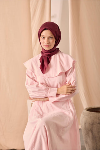 Shiny Plain Scarf, Burgundy, Shiny Textured, Water and Stain Resistant, 90x90 cm.
