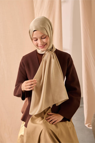Janjan Şal Tek Taraflı Yeşil Bej Kendinden Çizgi Dokulu Parlak Yüzeyli 75X190 | Silk Home | 69001-77