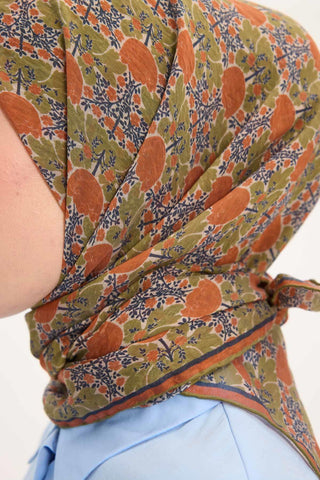 Viscose Velora Scarf, Four Seasons, Baroque Floral Pattern, Espresso, 90x90 cm 