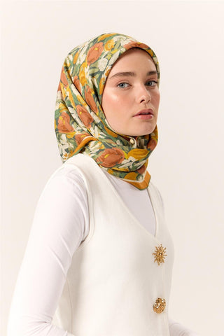 Organik Pamuk İpek Eşarp Turuncu Sarı Yeşil Çiçek Desenli Tok Duruşlu 90X90 - Organik Pamuk İpek Eşarp - | Silk Home