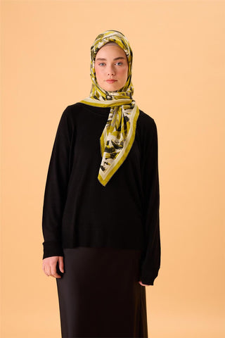 Organik Pamuk İpek Eşarp Yağ Yeşili-Siyah-Asit Yeşili-Gri Desenli Kaymaz Tok
                Duruşlu 90X90