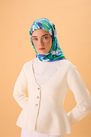 Organik Pamuk İpek Eşarp Morcivert-Lacivert-Patina Yeşili-Mavi-Bebe Mavi
                Desenli Kaymaz Tok Duruşlu 90X90