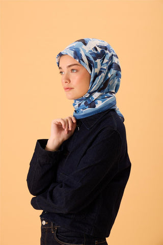 Organik Pamuk İpek Eşarp İndigo-Siyah-Beyaz-Gece Mavisi-Bebe Mavi Desenli
                Kaymaz Tok Duruşlu 90X90