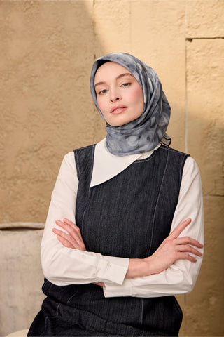 İnce Pamuk Soft Eşarp Siyah-Füme-Gri Desenli Kaymaz Dokulu Nefes Alan 90X90 - Soft Eşarp - | Silk Home