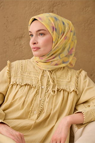 Thin Cotton Soft Scarf, Baby Blue-Yellow-Pink Pattern, Non-Slip, Firm Structure, 90x90 cm