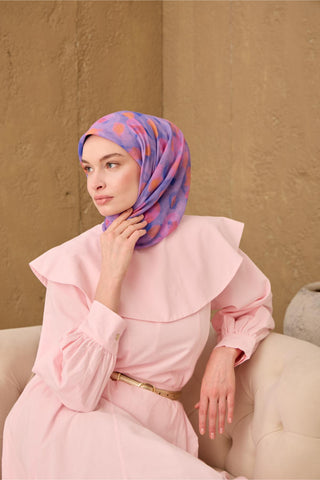 İnce Pamuk Soft Eşarp Eflatun-Pembe Turuncu Desenli Nefes Alan Tok Duruşlu
                90X90