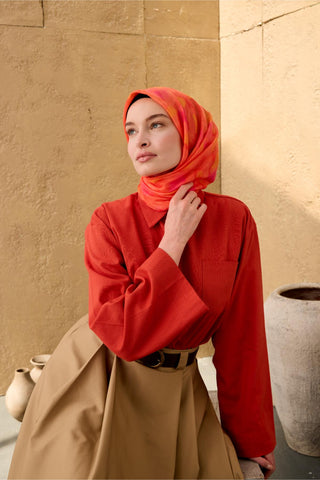 İnce Pamuk Soft Eşarp Nar Çiçeği-Pembe Yanık Sarı Desenli Nefes Alan Tok
                Duruşlu 90X90