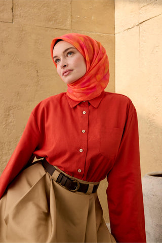 İnce Pamuk Soft Eşarp Nar Çiçeği-Pembe Yanık Sarı Desenli Nefes Alan Tok
                Duruşlu 90X90