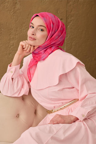 İnce Pamuk Soft Eşarp Nar Çiçeği-Pembe Eflatun Desenli Nefes Alan Tok Duruşlu
                90X90