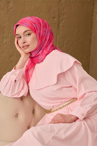İnce Pamuk Soft Eşarp Nar Çiçeği-Pembe Eflatun Desenli Nefes Alan Tok Duruşlu
                90X90