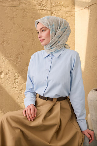 İnce Pamuk Soft Eşarp Gümüş-Vizon Bebe Mavi Desenli Nefes Alan Tok Duruşlu
                90X90