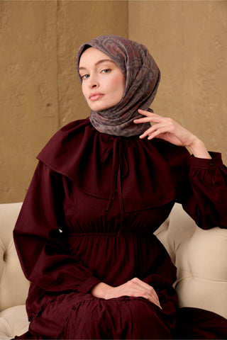 Thin Cotton Soft Scarf in Henna Green-Terracotta-Dark Mink Pattern, Breathable and Thick.
 90x90 stance