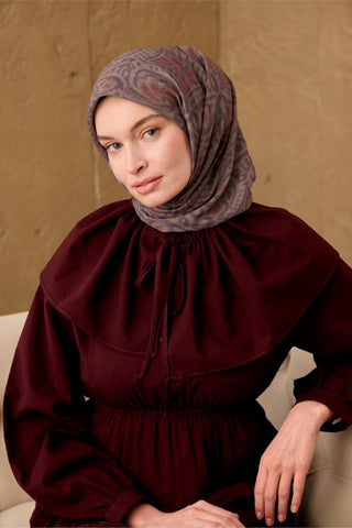 Thin Cotton Soft Scarf in Henna Green-Terracotta-Dark Mink Pattern, Breathable and Thick.
 90x90 stance
