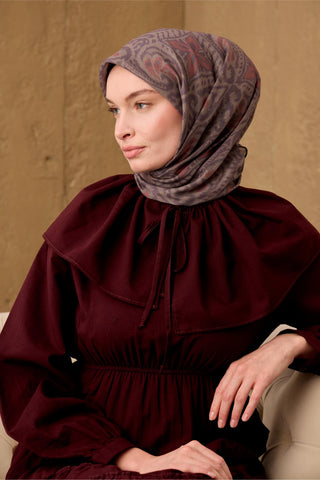 Thin Cotton Soft Scarf in Henna Green-Terracotta-Dark Mink Pattern, Breathable and Thick.
 90x90 stance