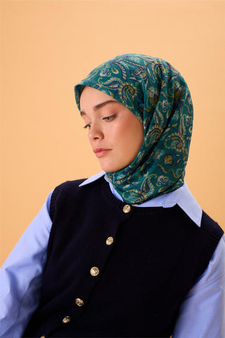 İnce Pamuk Soft Eşarp Patina Yeşili-Butter Yellow Desenli Kaymaz Dokulu Tok
                Duruşlu 90X90