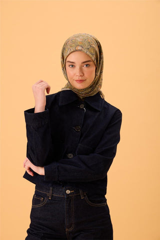 İnce Pamuk Soft Eşarp Yeşil-Turuncu Desenli Kaymaz Dokulu Tok Duruşlu 90X90 - Soft Eşarp - | Silk Home