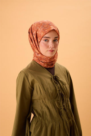 İnce Pamuk Soft Eşarp Koyu Turuncu-Kiremit Desenli Kaymaz Dokulu Tok Duruşlu 90X90 - Soft Eşarp - | Silk Home