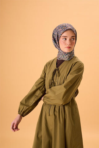 İnce Pamuk Soft Eşarp Çimen Yeşili Patina Turuncu Gri Desenli Kaymaz Dokulu Tok Duruşlu 90X90 - Soft Eşarp - | Silk Home